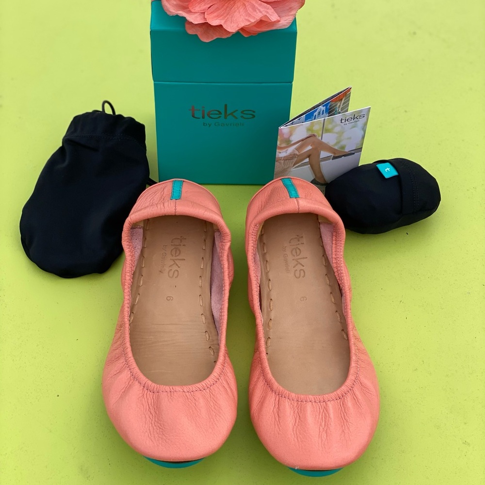 Peach Poppy Tieks! Sz 6. Worn twice but with some scuffs. Sold out online